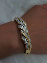 Load image into Gallery viewer, Boston Diamond Baguette Bangle