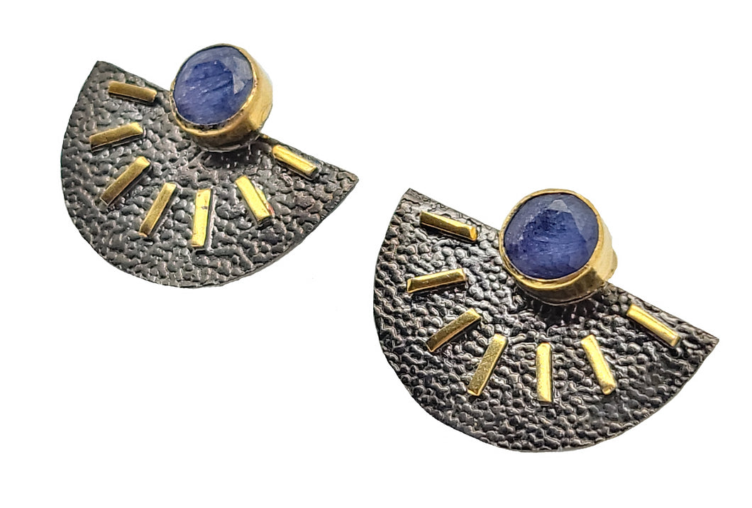 B E R R A K   Blue Sapphire Shield Earring