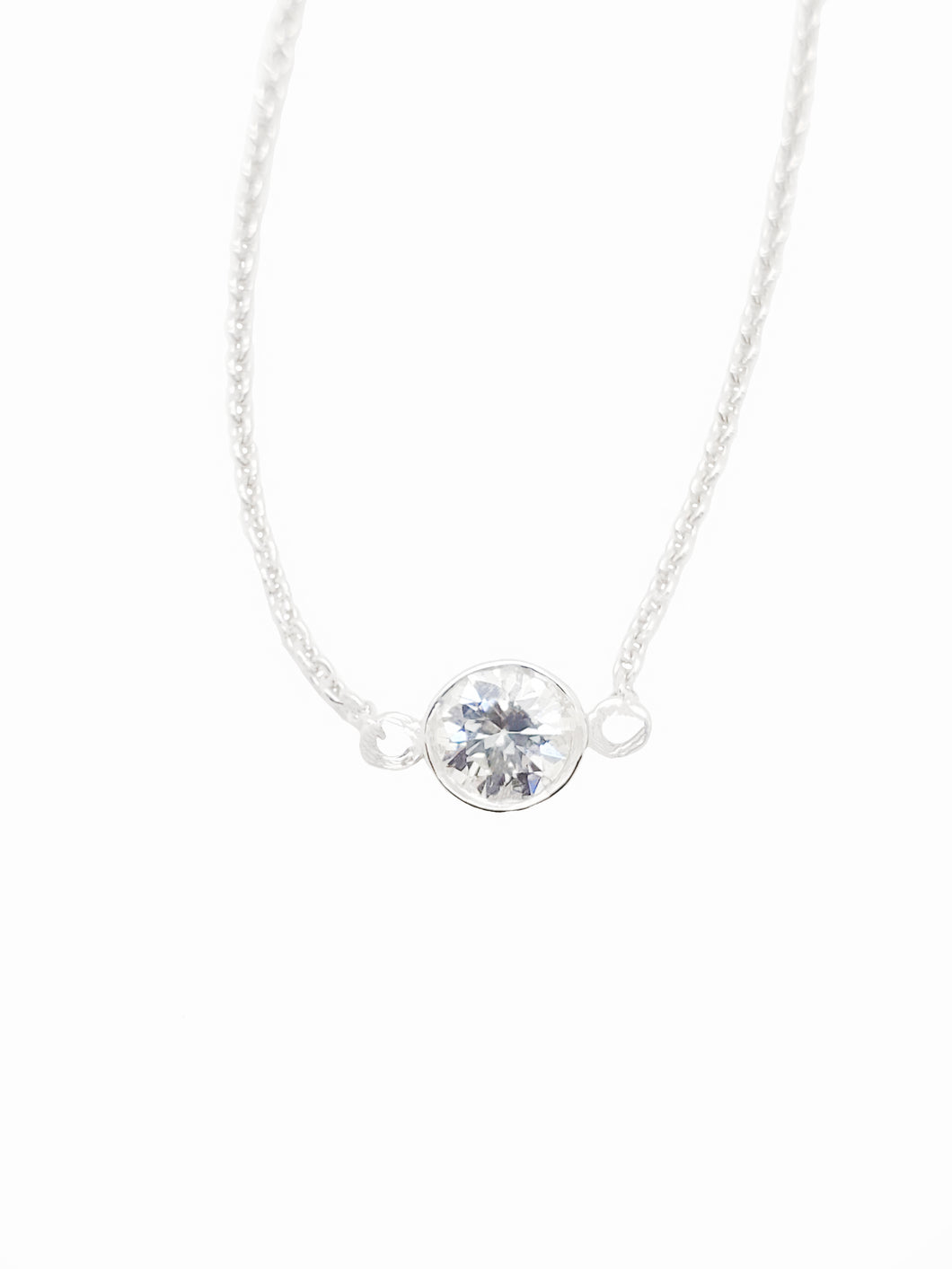 Austin Solitaire Round Diamond Necklace